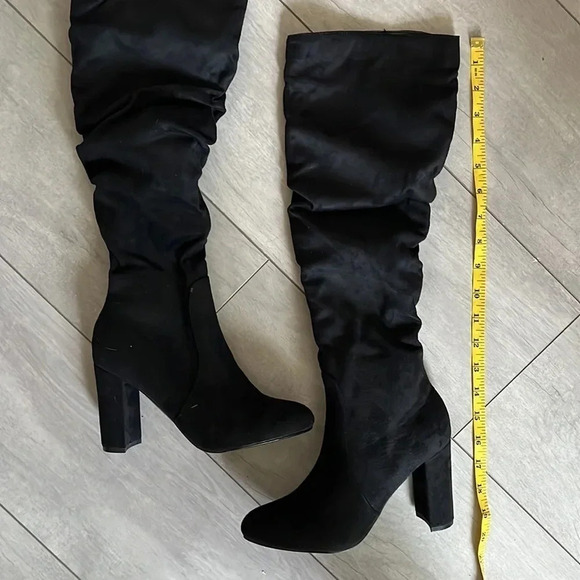 NWOT Faux Suede Knee High Boots, Size 5 - Picture 5 of 8